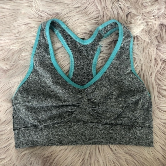 Lot of Unbranded Sports Bras - Picture 3 of 5